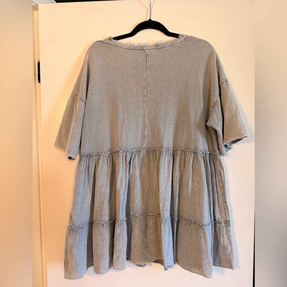 Easel flowy top - Picture 2 of 3